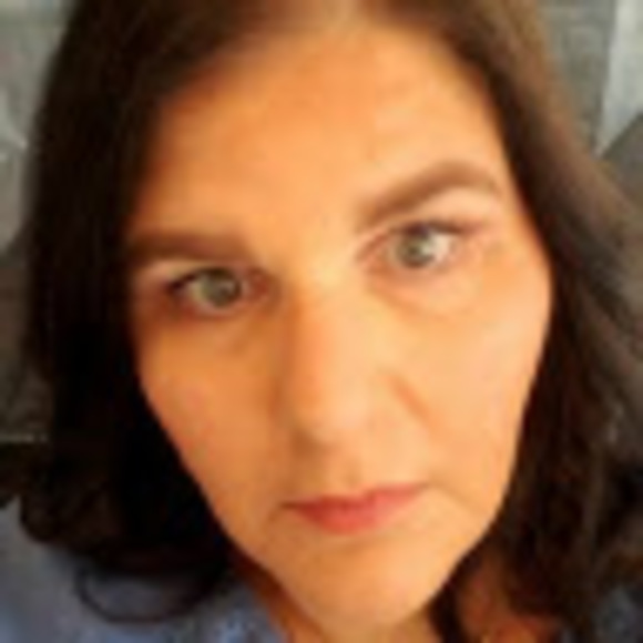 Meet your Posher, Colleen - Picture 1 of 1